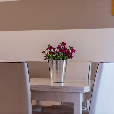 Italianflat - Peschiera Residence بسكييرا ديل غاردا المظهر الخارجي الصورة