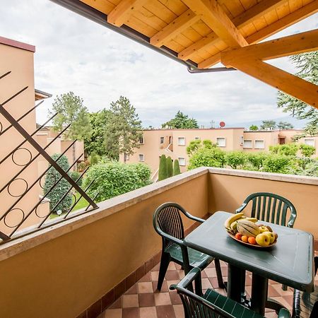 Italianflat - Peschiera Residence بسكييرا ديل غاردا المظهر الخارجي الصورة