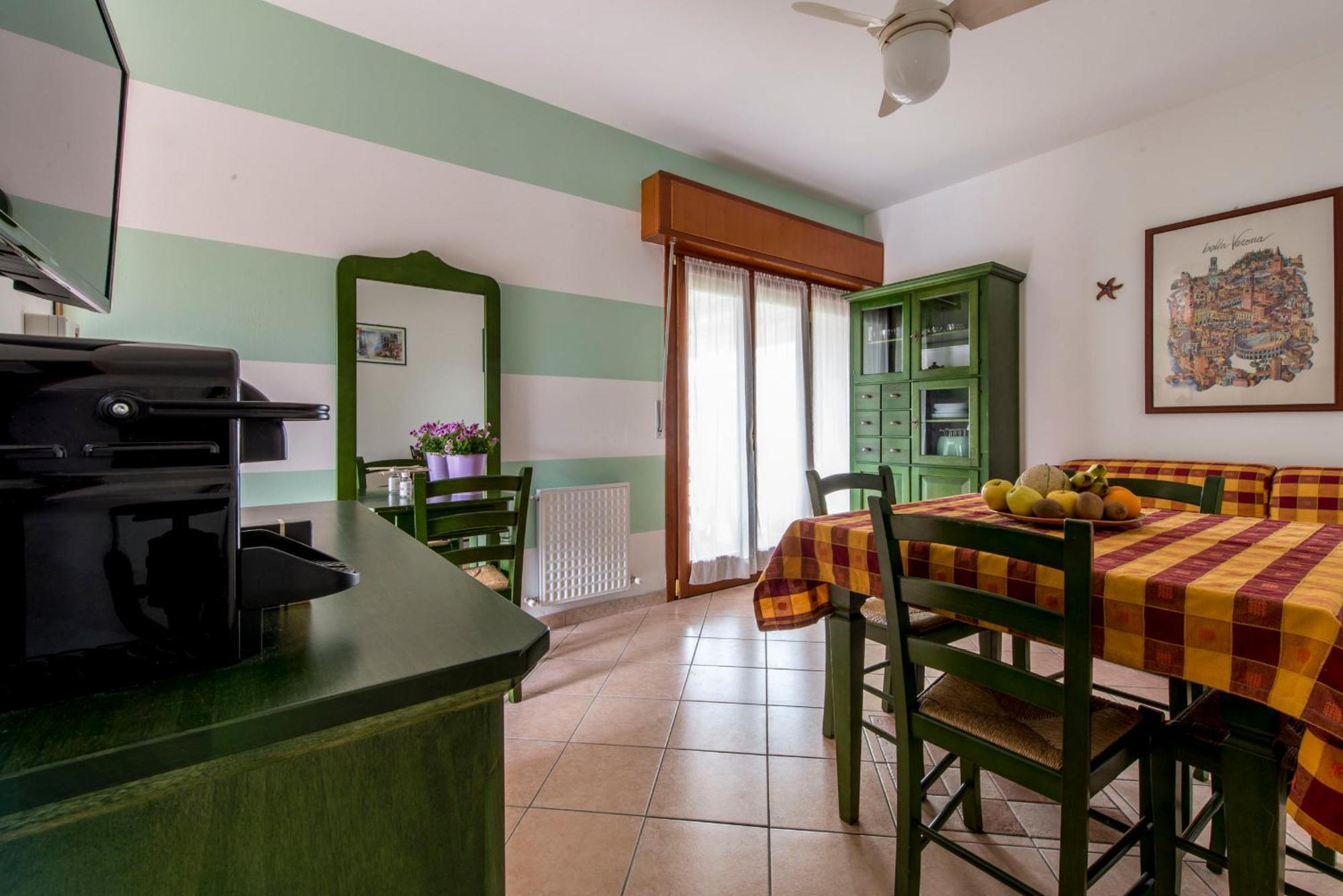 Italianflat - Peschiera Residence بسكييرا ديل غاردا المظهر الخارجي الصورة