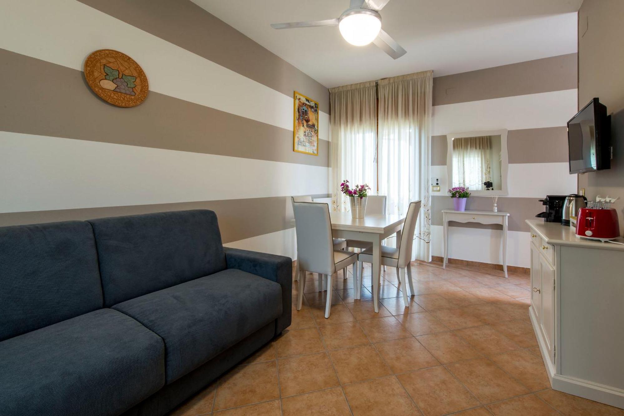 Italianflat - Peschiera Residence بسكييرا ديل غاردا المظهر الخارجي الصورة