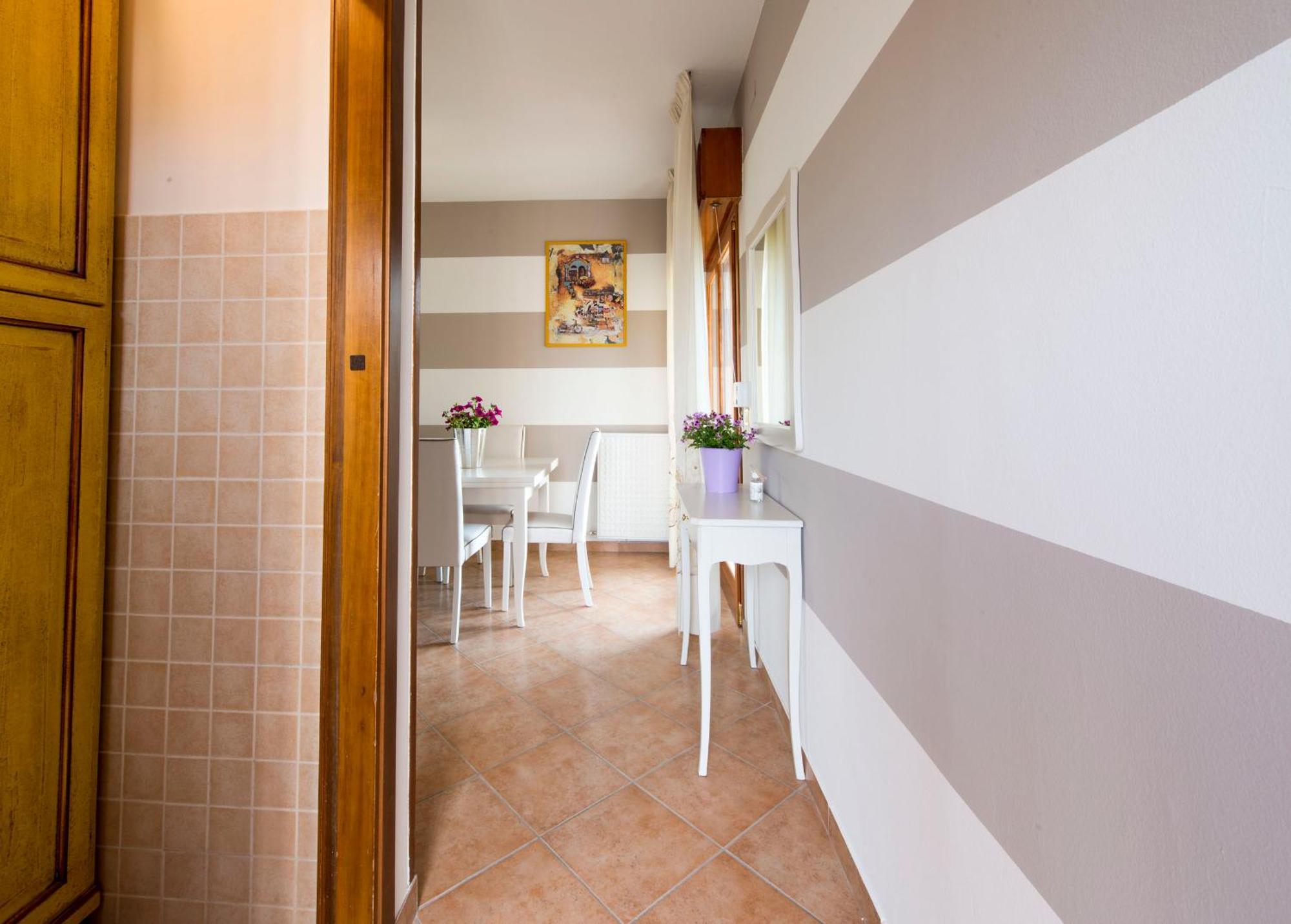 Italianflat - Peschiera Residence بسكييرا ديل غاردا المظهر الخارجي الصورة